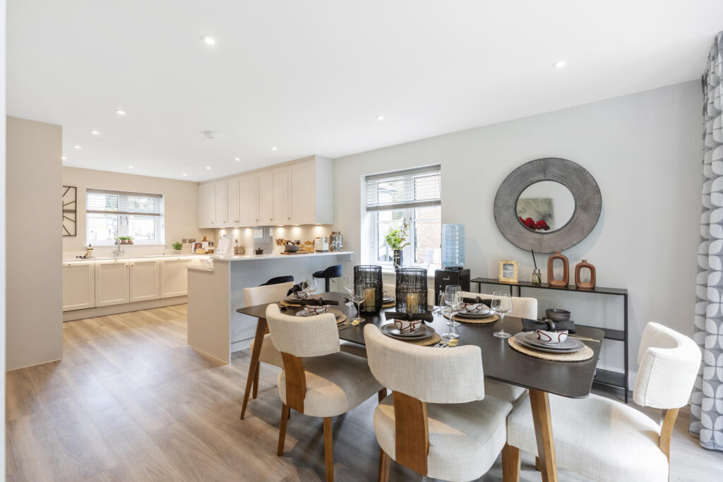 Additional image 3 of Acer Close, Frogmore, St. Albans, Hertfordshire, AL2