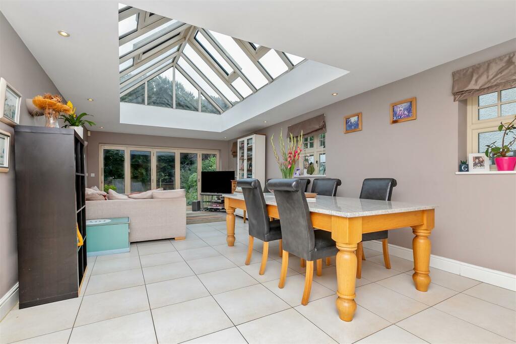 Additional image 7 of Bucknalls Drive, Bricket Wood, St. Albans