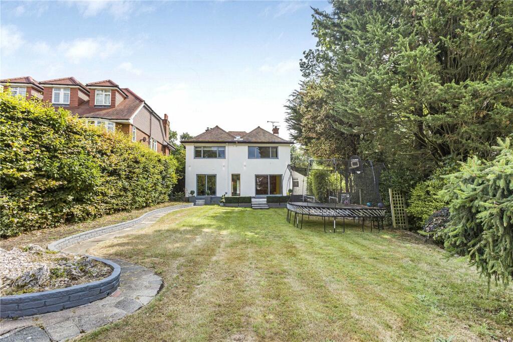 Additional image 21 of Great North Road, Brookmans Park, Hertfordshire, AL9