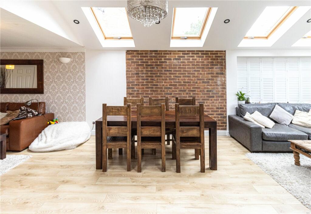 Additional image 7 of Magnolia Close, Park Street, St. Albans, Hertfordshire