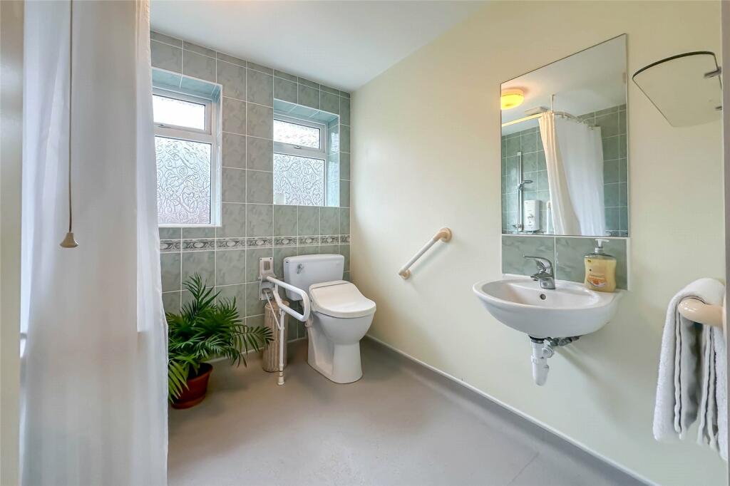 Additional image 18 of Spooners Drive, Park Street, St. Albans, Hertfordshire, AL2