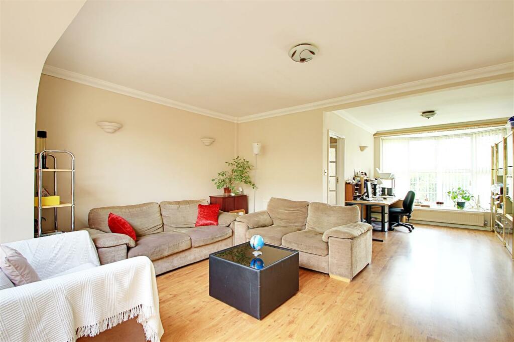 Additional image 12 of Collyer Road, London Colney, St Albans