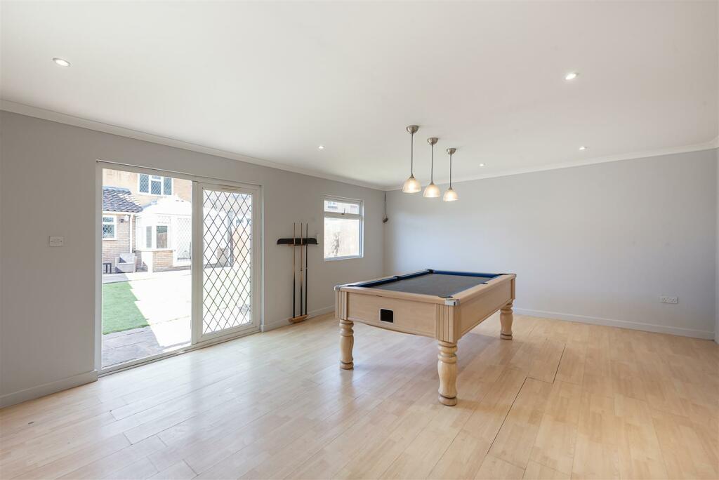 Additional image 10 of Pickford Hill, Harpenden