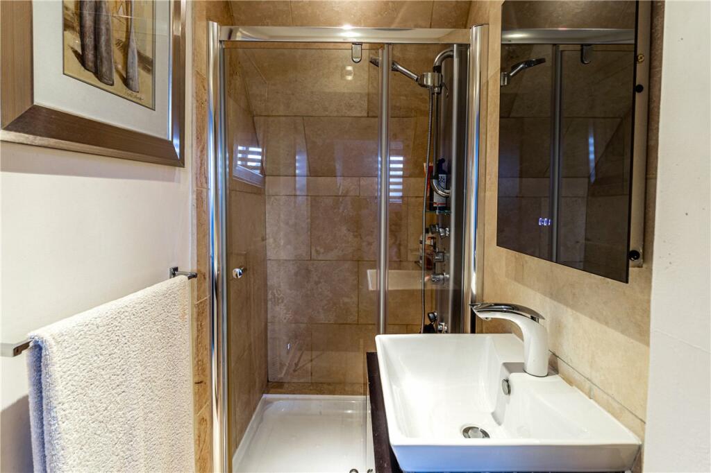 Additional image 8 of Kinsbourne Close, Harpenden, Hertfordshire, AL5