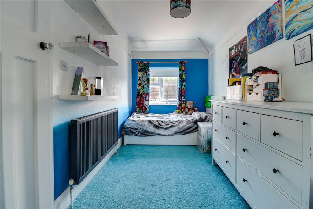 Additional image 11 of Carisbrooke Road, Harpenden, Hertfordshire, AL5