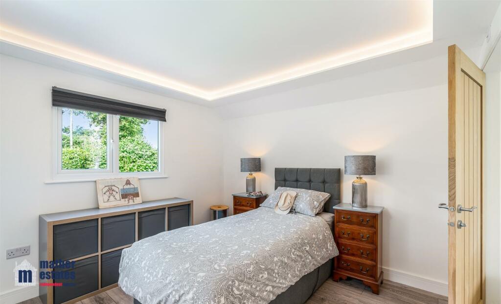 Additional image 6 of Spielplatz, Lye Lane, Bricket Wood