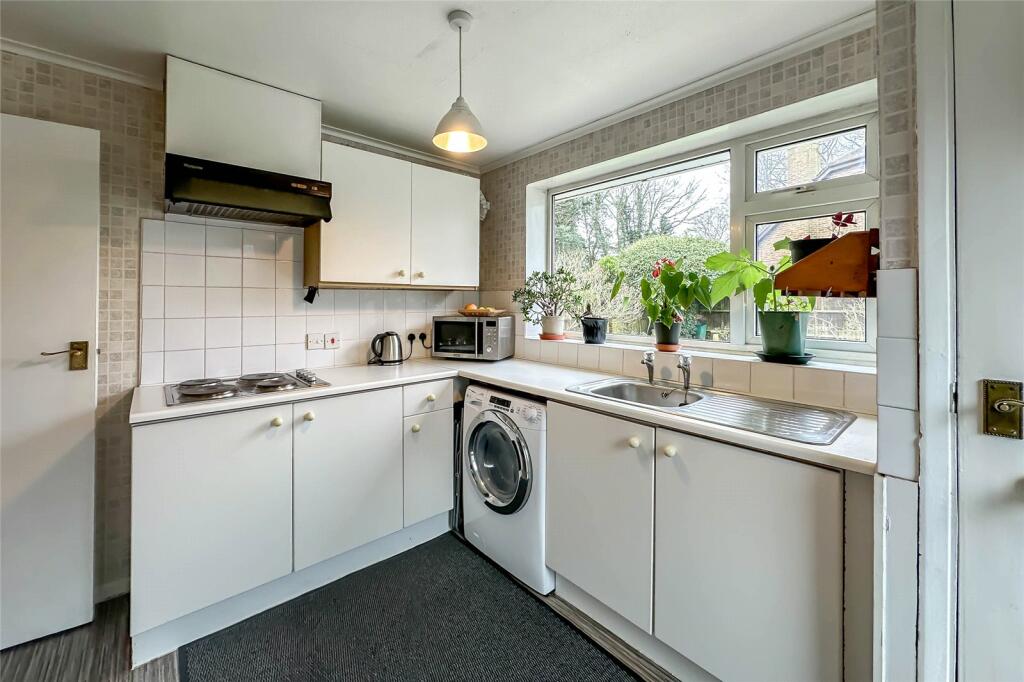 Additional image 22 of Spooners Drive, Park Street, St. Albans, Hertfordshire, AL2