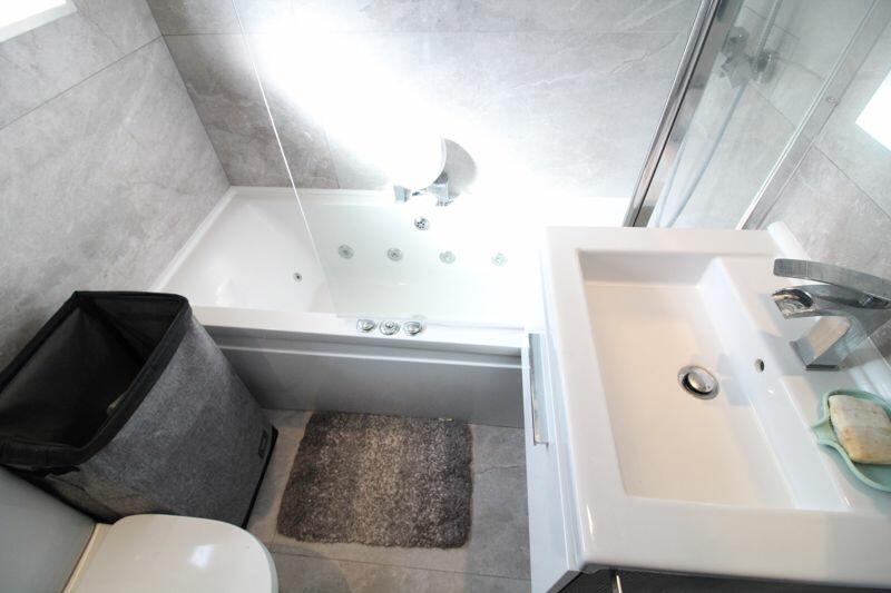 Additional image 19 of CHAIN FREE on Long Cutt, St. Redbourn