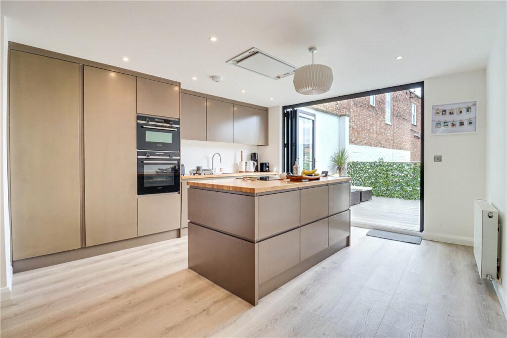 Additional image 3 of Victoria Street, St. Albans, Hertfordshire