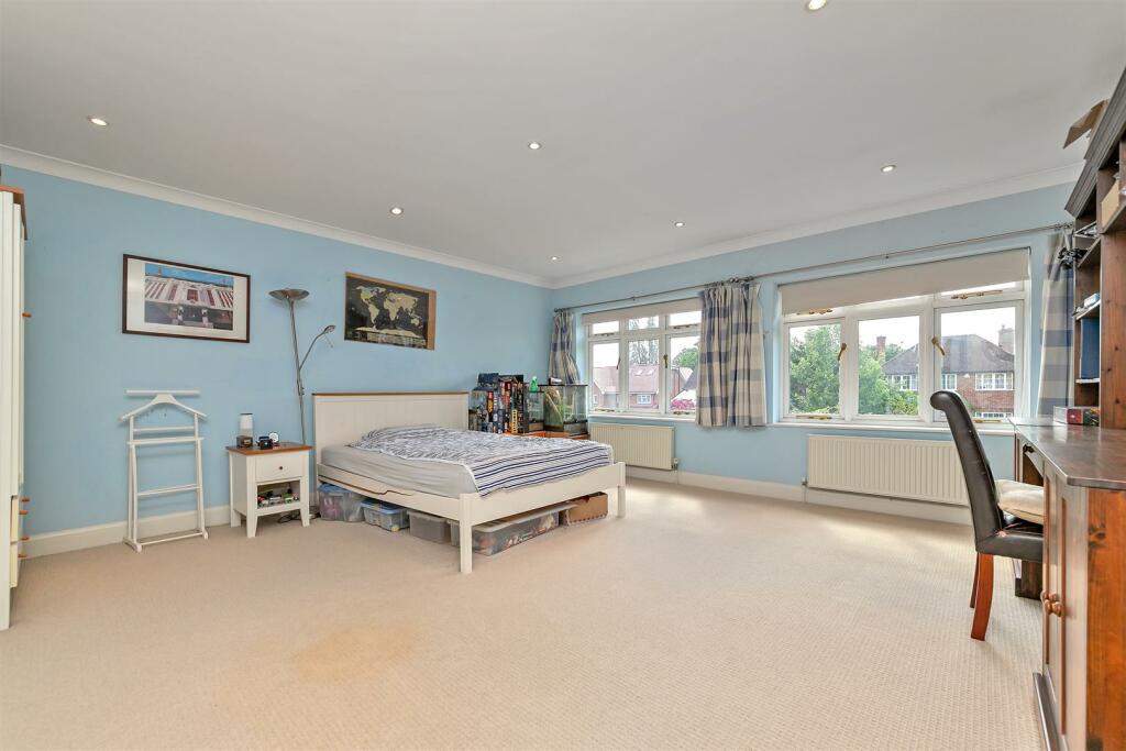 Additional image 11 of Homewood Road, St. Albans