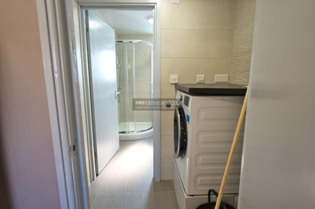 Additional image 6 of Bishops Rise, Hatfield