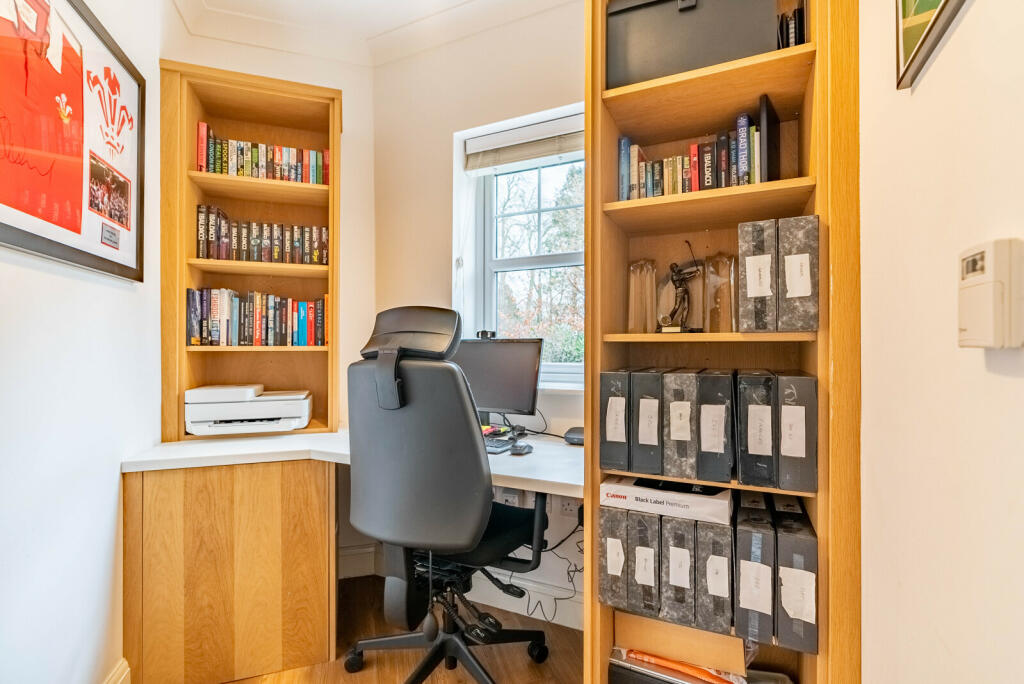 Additional image 9 of King Harry Lane, St. Albans, Hertfordshire, AL3