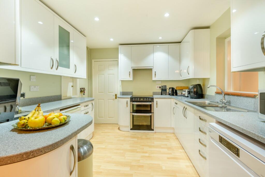 Additional image 4 of Sibley Avenue, Harpenden, Hertfordshire