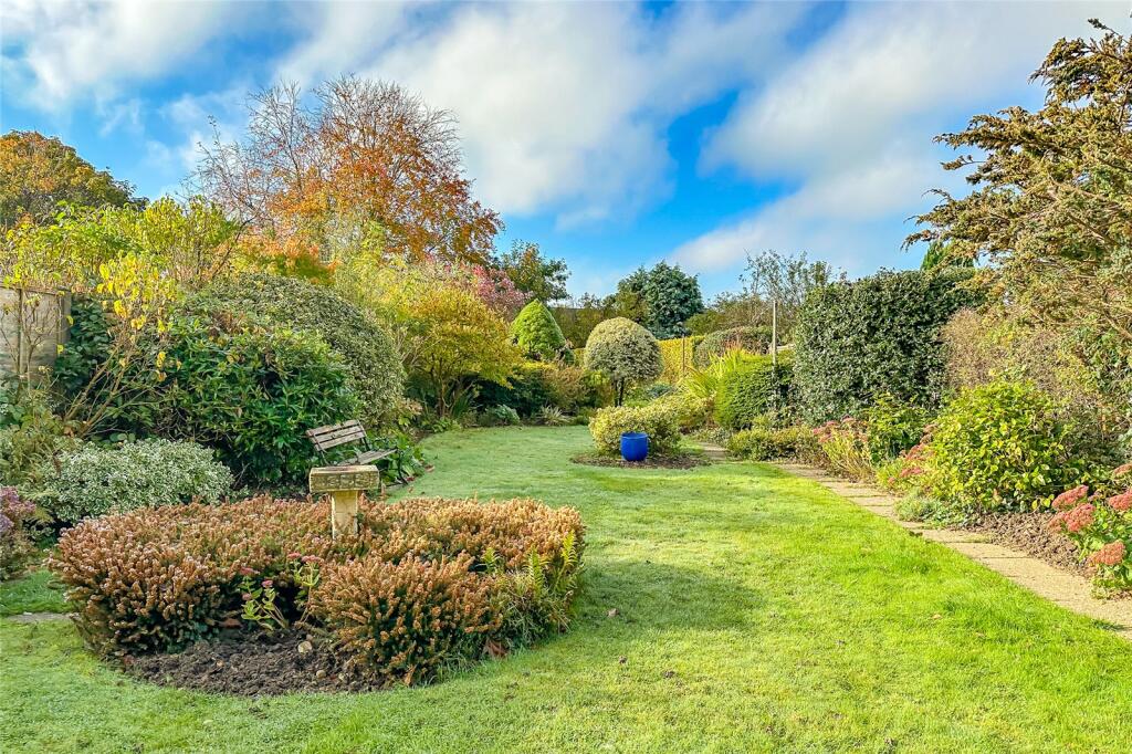 Additional image 8 of High Oaks, St. Albans, Hertfordshire, AL3