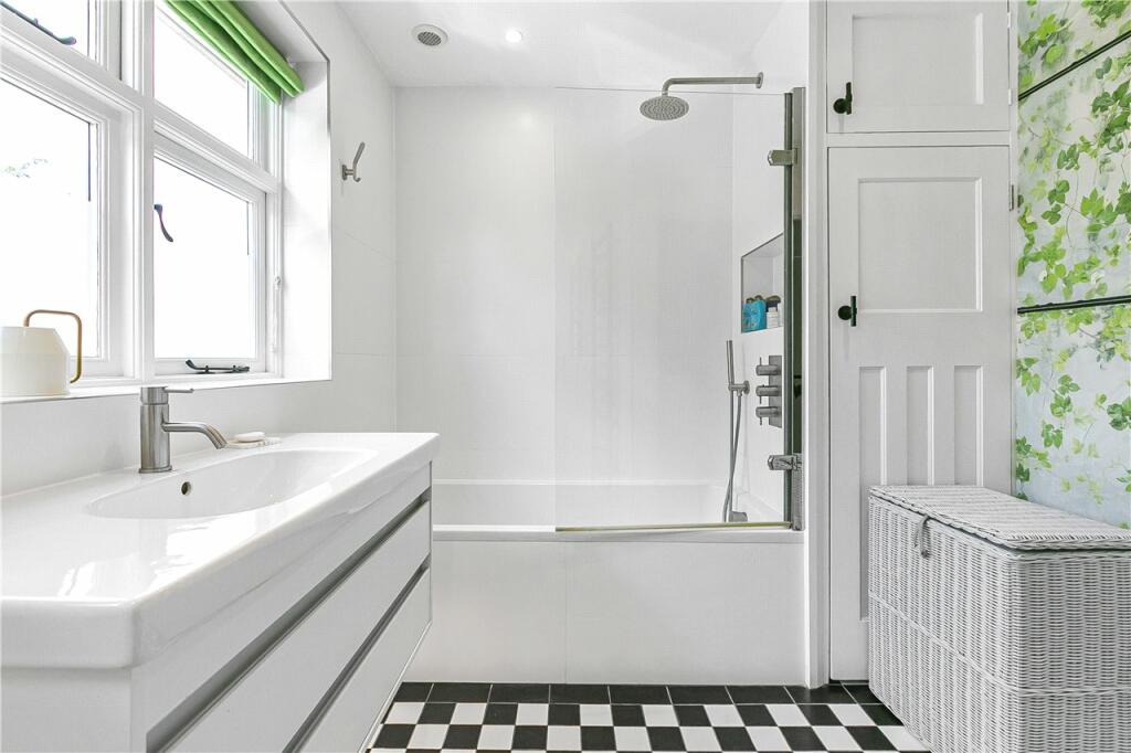 Additional image 24 of Sandridgebury Lane, St. Albans, Hertfordshire