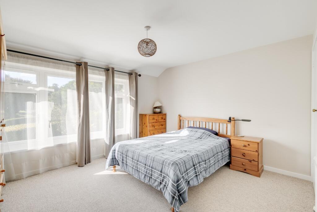 Additional image 17 of Digswell Park Road