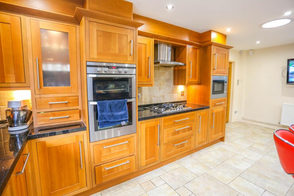 Additional image 8 of Antringham Gardens, Birmingham, West Midlands, B153QL