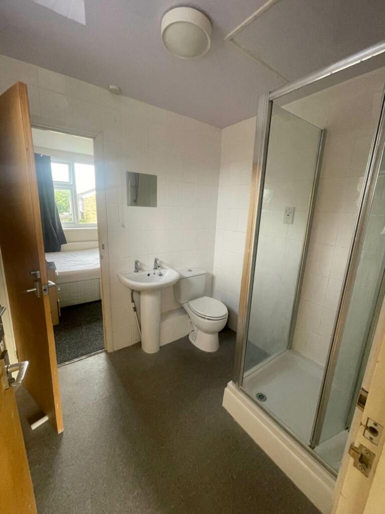 Additional image 18 of Bishops Rise, Hatfield