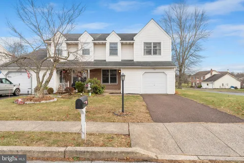 100 Burnish Court, Perkasie, PA 18944