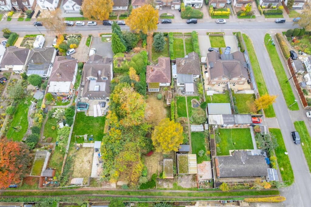 Additional image 15 of Mount Drive, Park Street, St. Albans, Hertfordshire, AL2