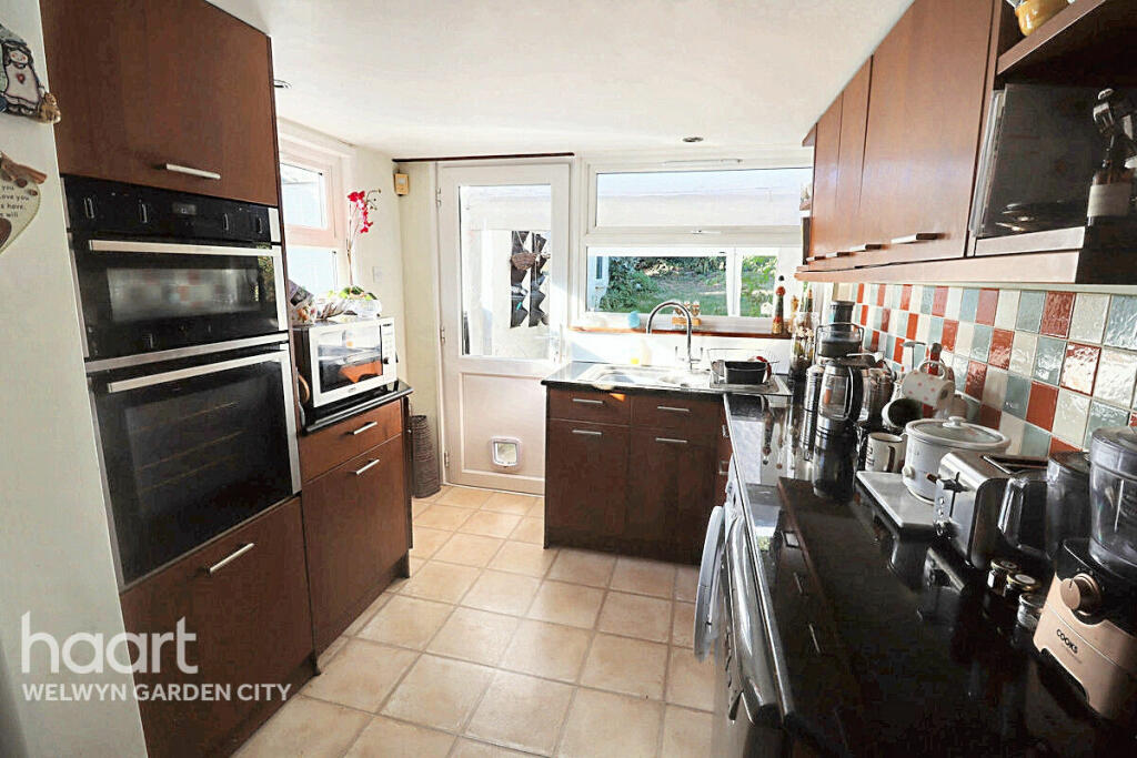 Additional image 11 of Mardley Avenue, Welwyn