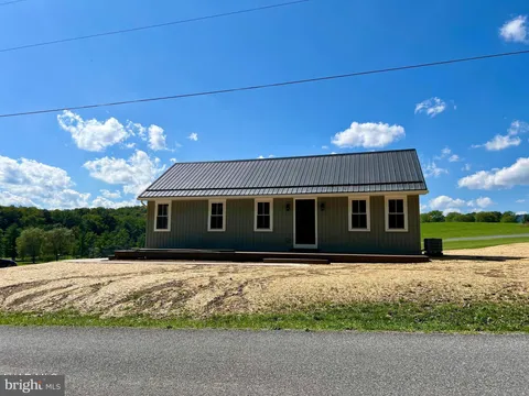 3861 Pine Hollow Road, Claysburg, PA 16625