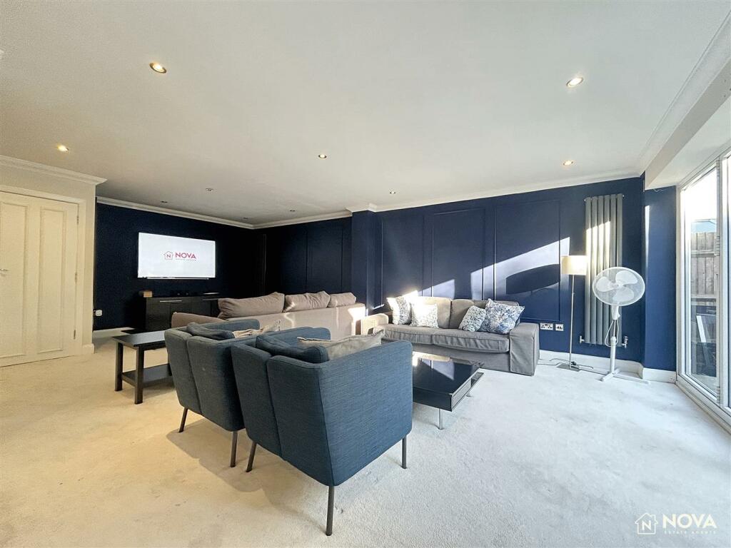 Additional image 9 of Ridge Avenue, Harpenden