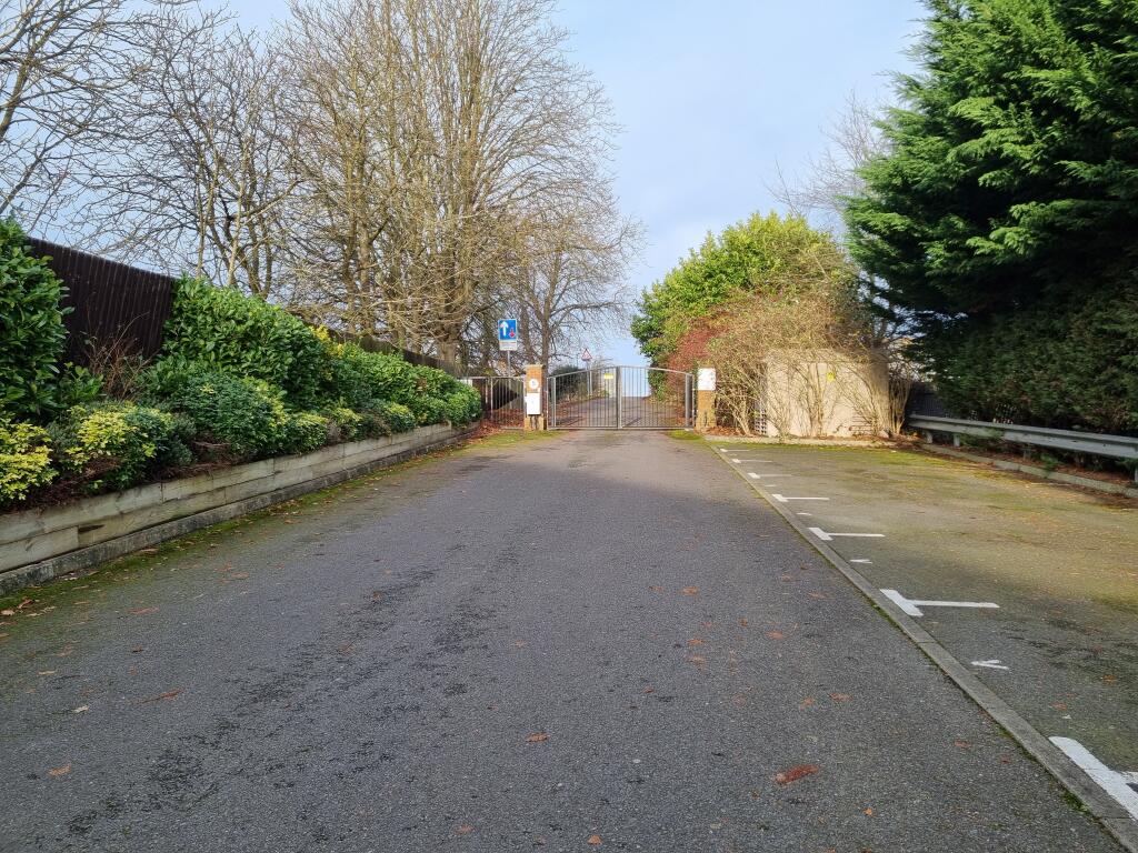 Additional image 7 of North Drive, HATFIELD