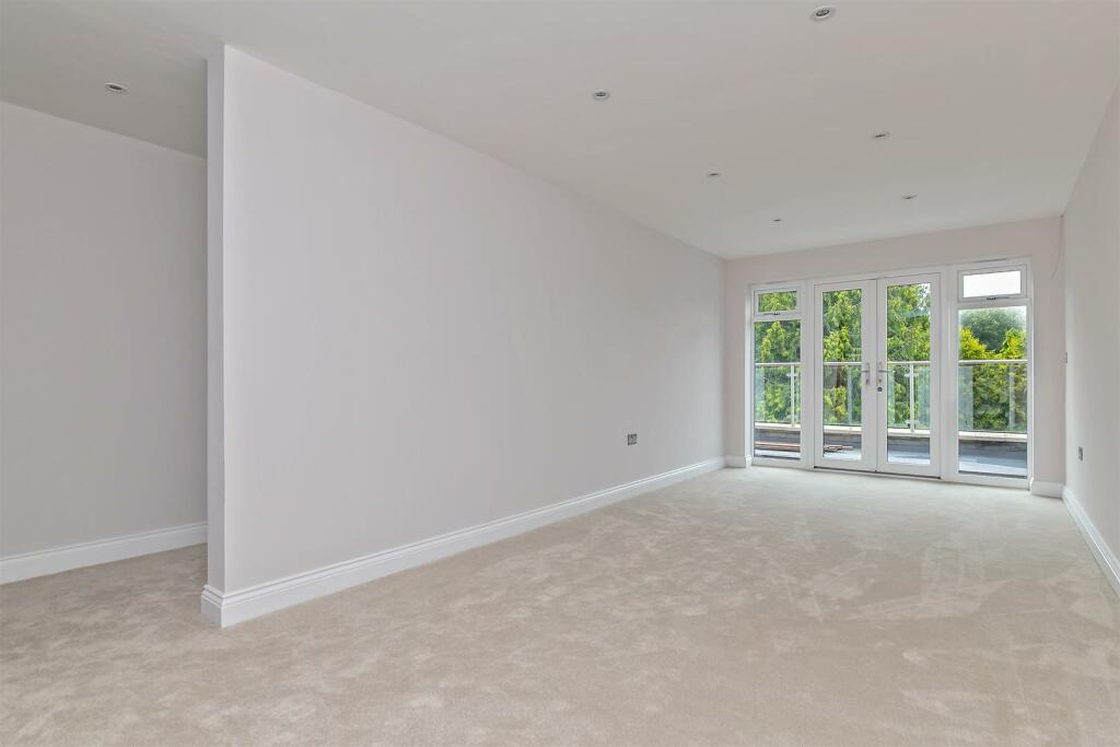 Additional image 24 of Brookmans Avenue, Brookmans Park