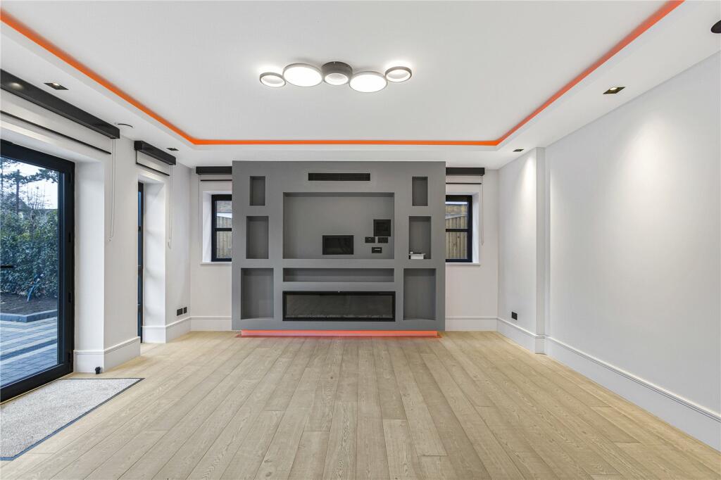 Additional image 9 of Brookmans Avenue, Brookmans Park, Hertfordshire, AL9