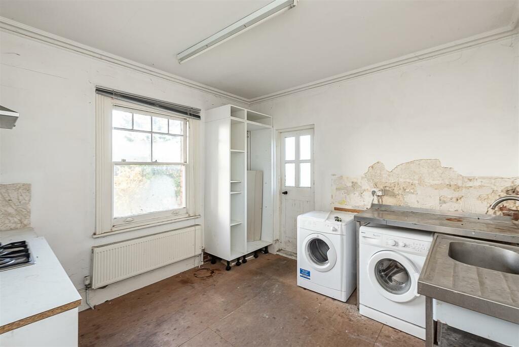 Additional image 16 of Ridgmont Road, St. Albans