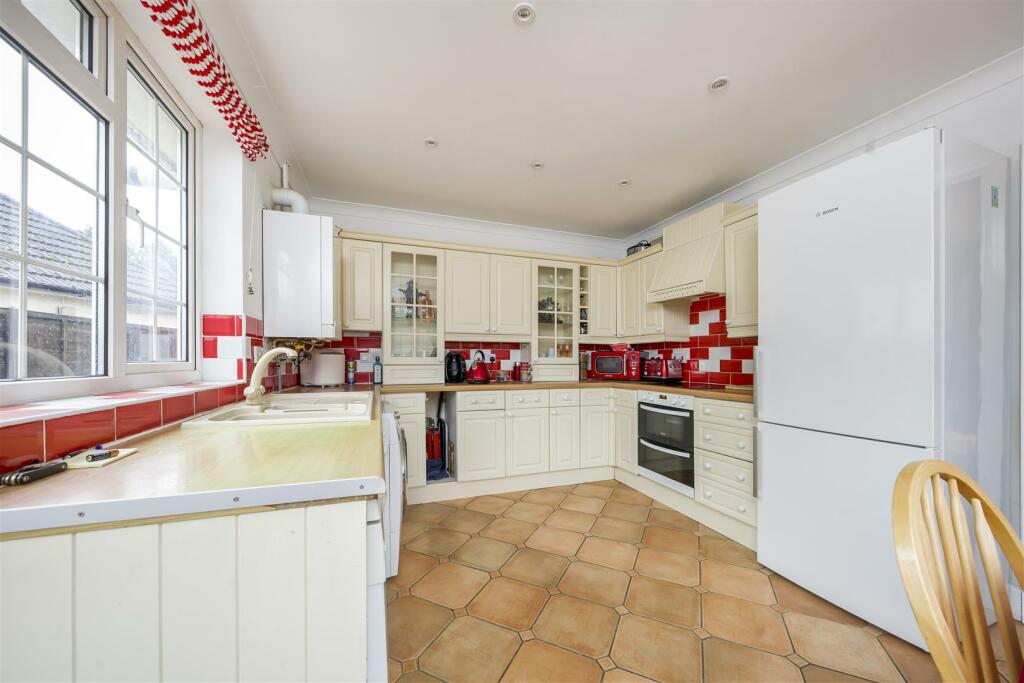 Additional image 5 of The Crescent, Bricket Wood, St. Albans