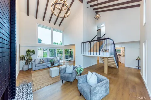 44 Mann Street, Irvine, CA 92612