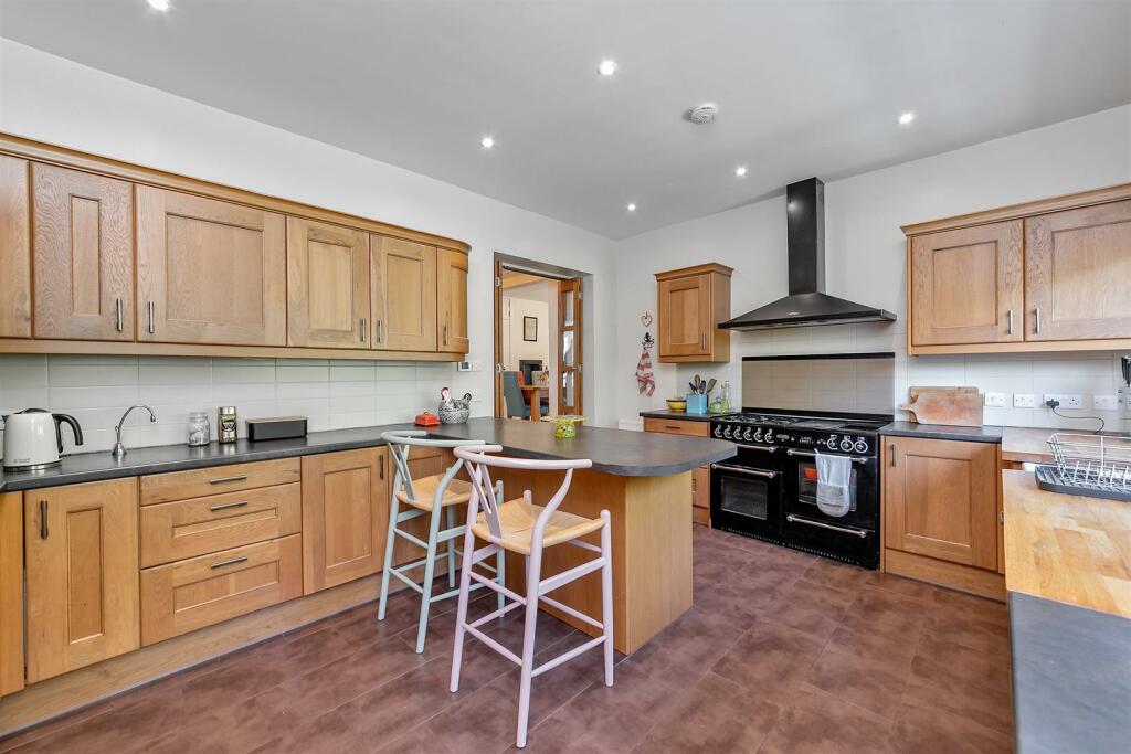 Additional image 4 of Pemberton Close, St. Albans