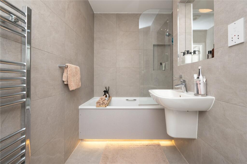 Additional image 5 of Chequer Street, St. Albans, Hertfordshire