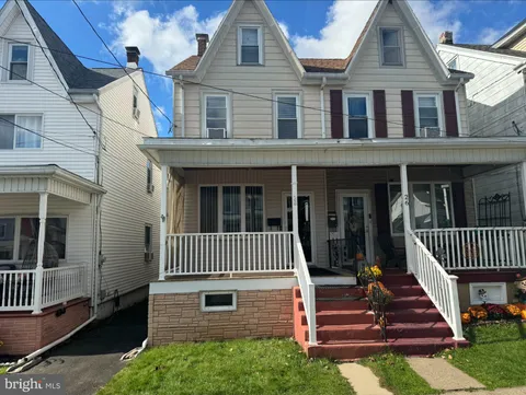 28 S Fourth Street, Frackville, PA 17931