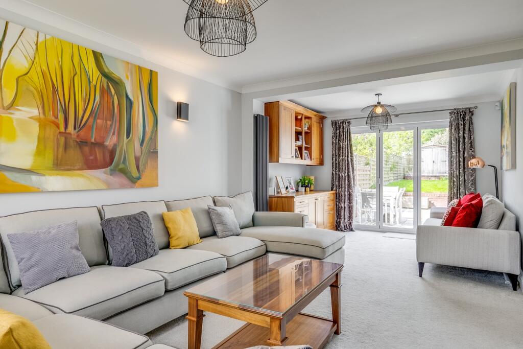 Additional image 7 of Dellcott Close, West Side, Welwyn Garden City, Hertfordshire, AL8