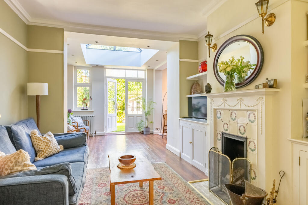 Additional image 4 of Upton Avenue, St. Albans, Hertfordshire, AL3