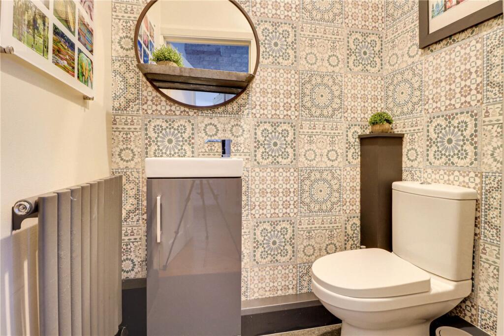 Additional image 6 of Carisbrooke Road, Harpenden, Hertfordshire, AL5