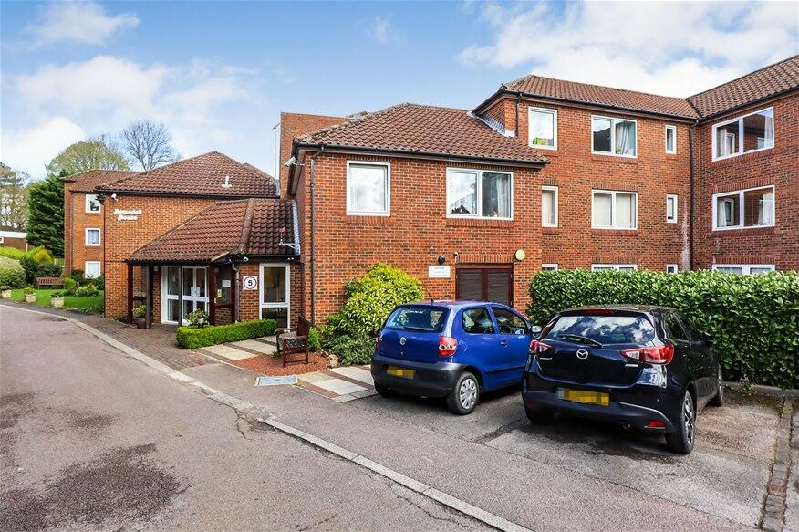 Roundwood Lane, Harpenden, AL5