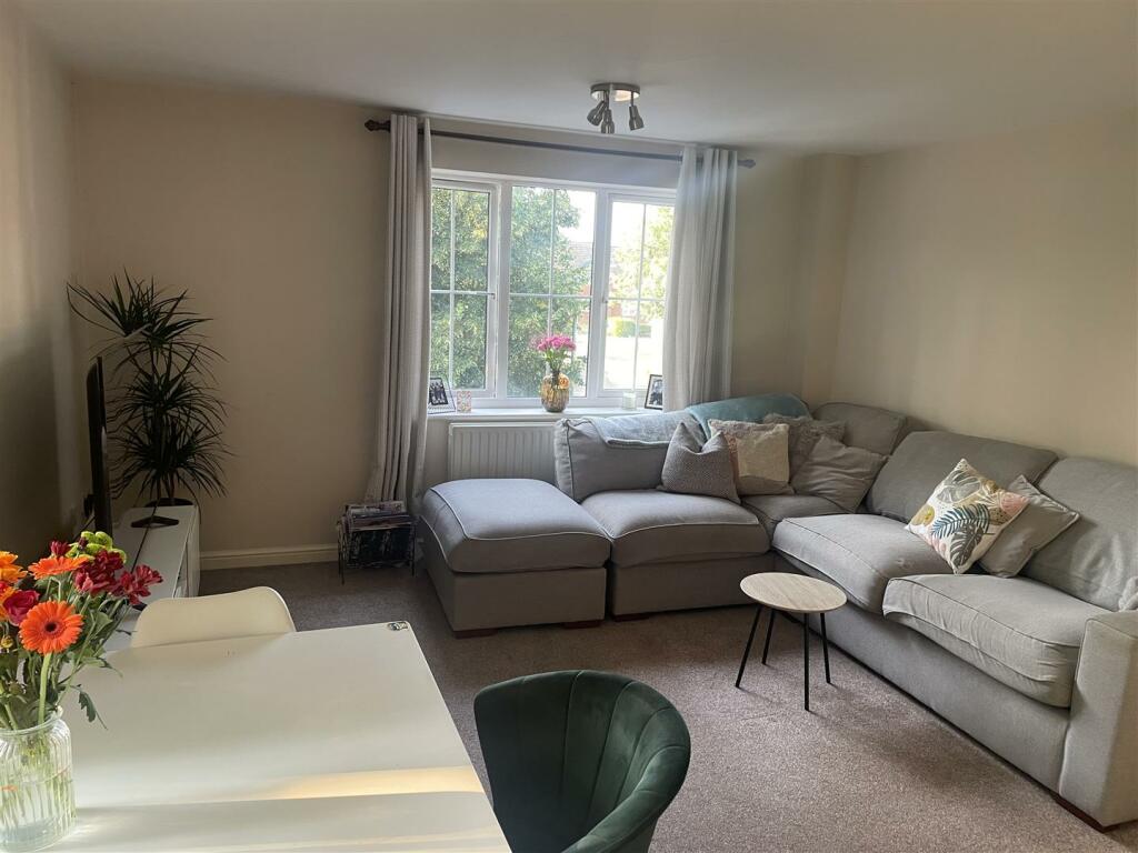 Additional image 6 of Willow House, Howlands, Welwyn Garden City AL7 4HN