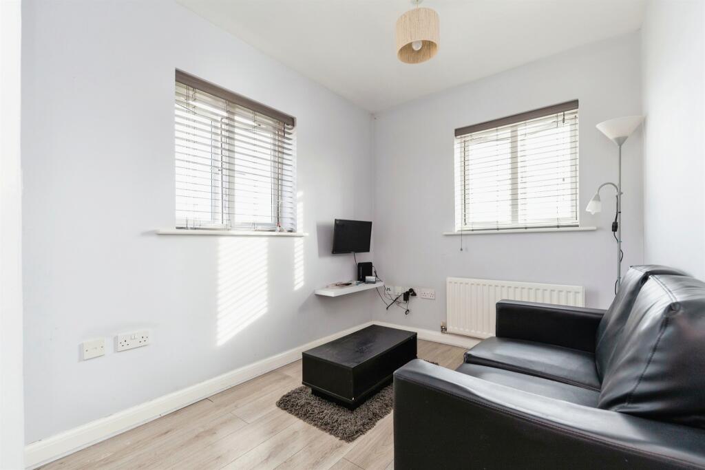 Additional image 11 of Dragon Road, Hatfield