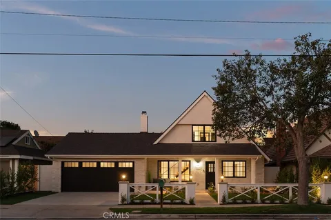 418 E 16th Street, Costa Mesa, CA 92627