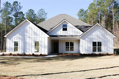 1272 Lee Rd 187, Opelika, AL 36804