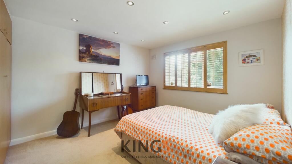 Additional image 16 of Peplins Way, Brookmans Park, AL9