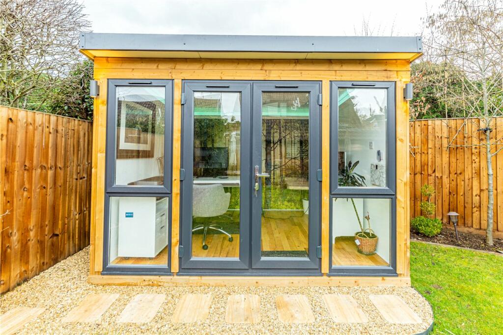 Additional image 14 of Kinsbourne Close, Harpenden, Hertfordshire, AL5