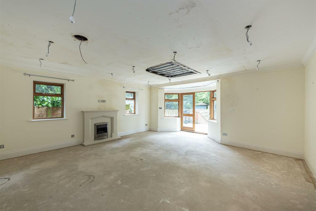 Additional image 4 of Broad Oaks Close, Harpenden