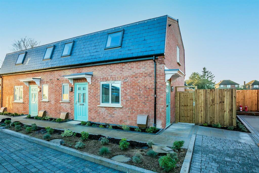 Additional image 18 of New Road, Welwyn Garden City