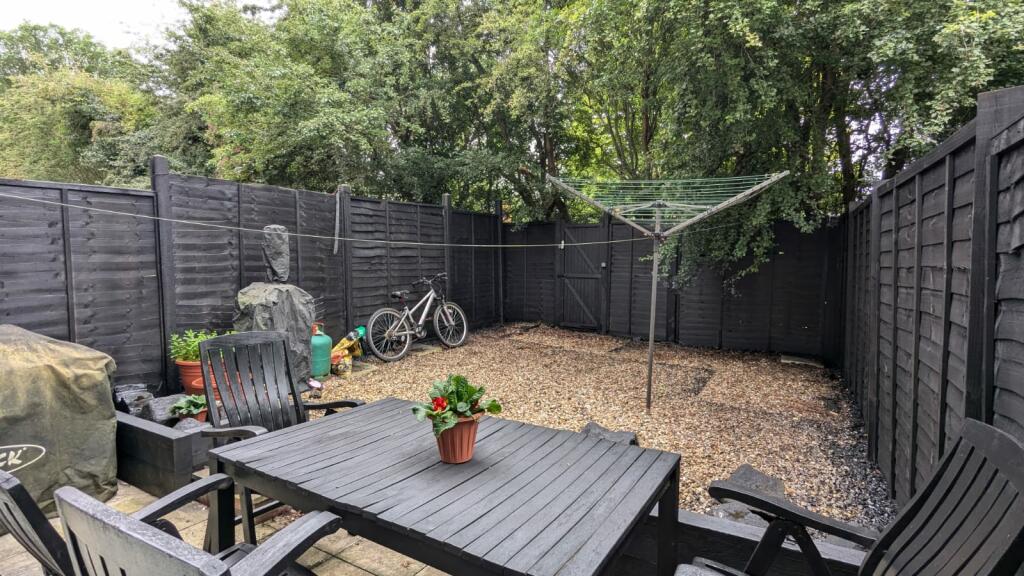 Additional image 7 of Wood Close