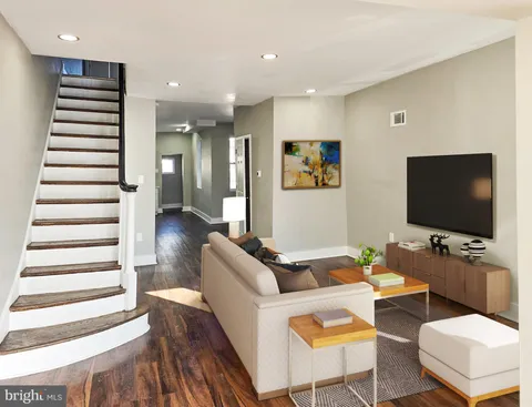 1727 Georges Lane, Philadelphia, PA 19131